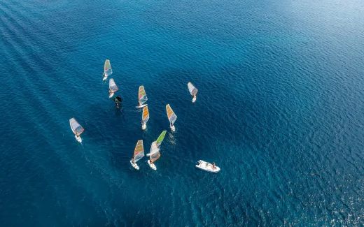 fotograf:Windsurf school at Lopari